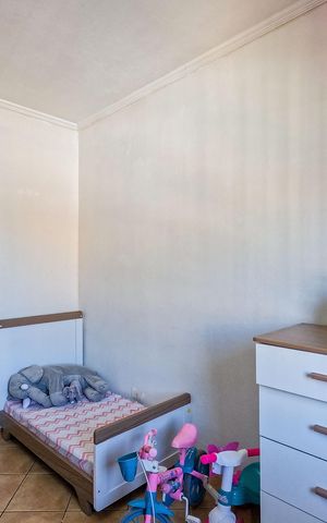 Casa à venda com 111m², 5 quartos e 3 vagas Casa à venda com 111m², 5 quartos e 3 vagasSuíte 2