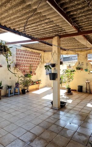 Casa à venda com 111m², 5 quartos e 3 vagas Casa à venda com 111m², 5 quartos e 3 vagasChurrasqueira