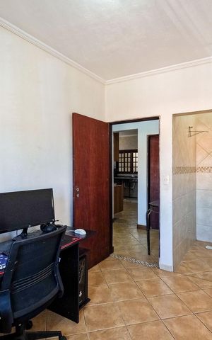 Casa à venda com 111m², 5 quartos e 3 vagas Casa à venda com 111m², 5 quartos e 3 vagasSuíte 2
