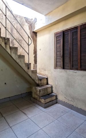 Casa à venda com 111m², 5 quartos e 3 vagas Casa à venda com 111m², 5 quartos e 3 vagasÁrea de Serviço 3