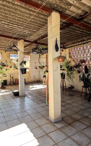 Casa à venda com 111m², 5 quartos e 3 vagas Casa à venda com 111m², 5 quartos e 3 vagasChurrasqueira