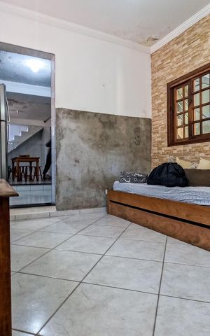 Casa à venda com 111m², 5 quartos e 3 vagas Casa à venda com 111m², 5 quartos e 3 vagasSala 1