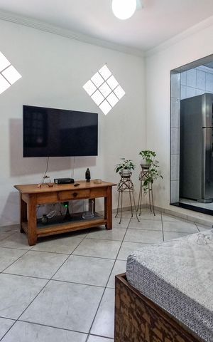 Casa à venda com 111m², 5 quartos e 3 vagas Casa à venda com 111m², 5 quartos e 3 vagasSala 2