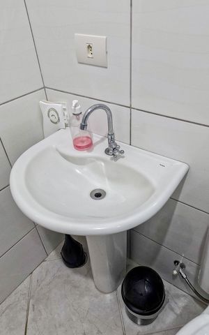 Casa à venda com 111m², 5 quartos e 3 vagas Casa à venda com 111m², 5 quartos e 3 vagasBanheiro Social 1