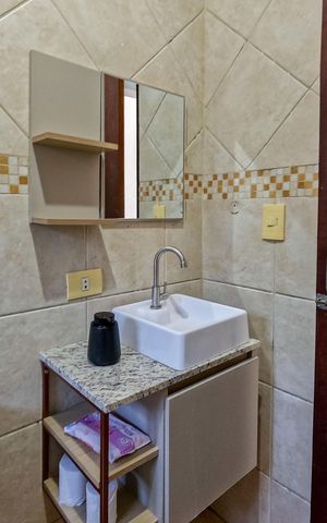Casa à venda com 111m², 5 quartos e 3 vagas Casa à venda com 111m², 5 quartos e 3 vagasBanheiro Social 2