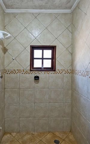 Casa à venda com 111m², 5 quartos e 3 vagas Casa à venda com 111m², 5 quartos e 3 vagasBanheiro Social 2
