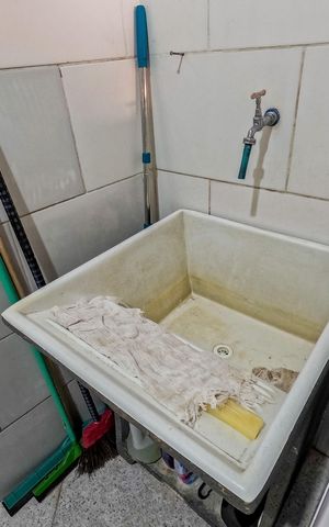 Casa à venda com 111m², 5 quartos e 3 vagas Casa à venda com 111m², 5 quartos e 3 vagasÁrea de Serviço 2