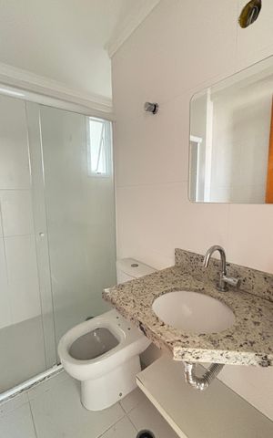 Apartamento à venda com 60m², 2 quartos e 2 vagas Apartamento à venda com 60m², 2 quartos e 2 vagasBanheiro