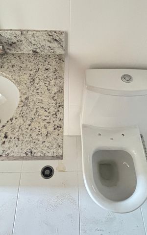 Apartamento à venda com 60m², 2 quartos e 2 vagas Apartamento à venda com 60m², 2 quartos e 2 vagasBanheiro Social
