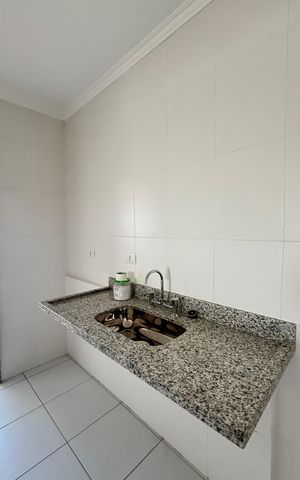 Apartamento à venda com 60m², 2 quartos e 2 vagas Apartamento à venda com 60m², 2 quartos e 2 vagasCozinha