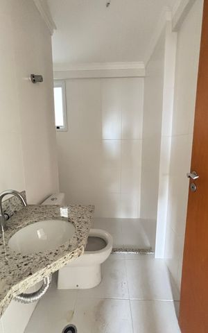 Apartamento à venda com 60m², 2 quartos e 2 vagas Apartamento à venda com 60m², 2 quartos e 2 vagasBanheiro Social
