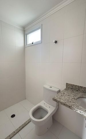 Apartamento à venda com 60m², 2 quartos e 2 vagas Apartamento à venda com 60m², 2 quartos e 2 vagasBanheiro da Suíte
