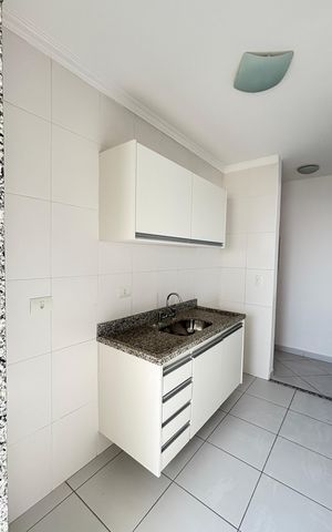 Apartamento à venda com 60m², 2 quartos e 2 vagasCozinha