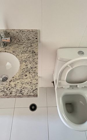 Apartamento à venda com 60m², 2 quartos e 2 vagasBanheiro Social