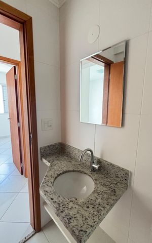 Apartamento à venda com 60m², 2 quartos e 2 vagasBanheiro Social