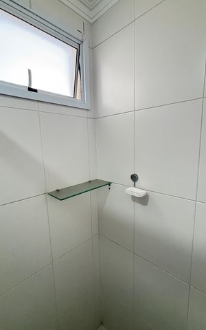 Apartamento à venda com 60m², 2 quartos e 2 vagas Apartamento à venda com 60m², 2 quartos e 2 vagasBanheiro da Suíte