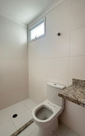 Apartamento à venda com 60m², 2 quartos e 2 vagas Apartamento à venda com 60m², 2 quartos e 2 vagasBanheiro da Suíte
