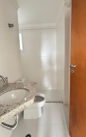 Apartamento à venda com 60m², 2 quartos e 2 vagas Apartamento à venda com 60m², 2 quartos e 2 vagasBanheiro