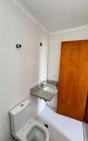 Apartamento à venda com 60m², 2 quartos e 2 vagas Apartamento à venda com 60m², 2 quartos e 2 vagasBanheiro da Suíte