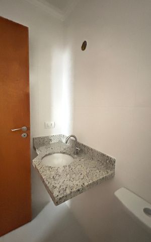Apartamento à venda com 60m², 2 quartos e 2 vagas Apartamento à venda com 60m², 2 quartos e 2 vagasBanheiro da Suíte