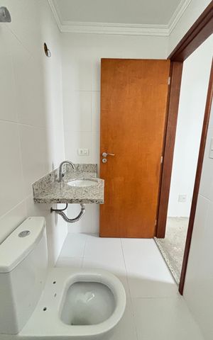 Apartamento à venda com 60m², 2 quartos e 2 vagas Apartamento à venda com 60m², 2 quartos e 2 vagasBanheiro da Suíte