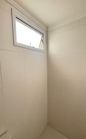 Apartamento à venda com 60m², 2 quartos e 2 vagas Apartamento à venda com 60m², 2 quartos e 2 vagasBanheiro da Suíte