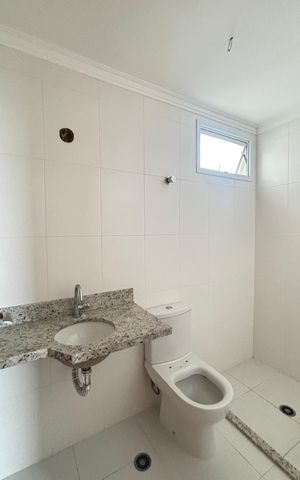 Apartamento à venda com 60m², 2 quartos e 2 vagas Apartamento à venda com 60m², 2 quartos e 2 vagasBanheiro da Suíte