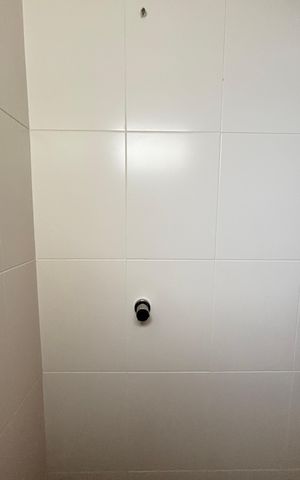 Apartamento à venda com 60m², 2 quartos e 2 vagas Apartamento à venda com 60m², 2 quartos e 2 vagasBanheiro da Suíte