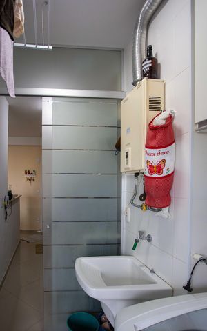 Apartamento à venda com 65m², 2 quartos e 1 vagaÁrea de Serviço