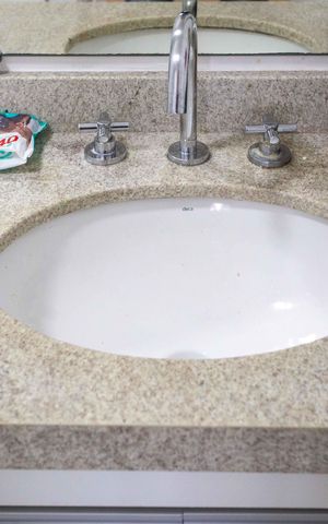Apartamento à venda com 65m², 2 quartos e 1 vagaBanheiro Social