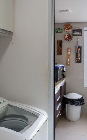 Apartamento à venda com 65m², 2 quartos e 1 vagaÁrea de Serviço