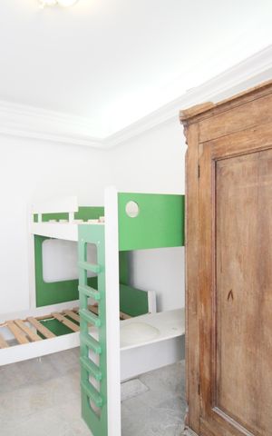 Casa à venda com 374m², 4 quartos e 5 vagasQuarto de Serviço 2