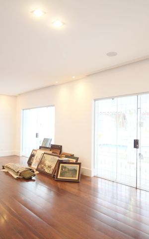 Casa à venda com 374m², 4 quartos e 5 vagasSala 2
