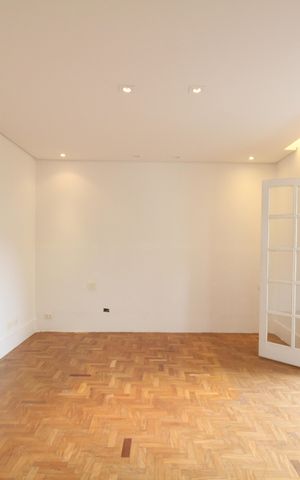 Casa à venda com 374m², 4 quartos e 5 vagasSuíte 1