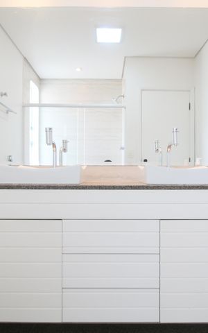 Casa à venda com 374m², 4 quartos e 5 vagasBanheiro 3