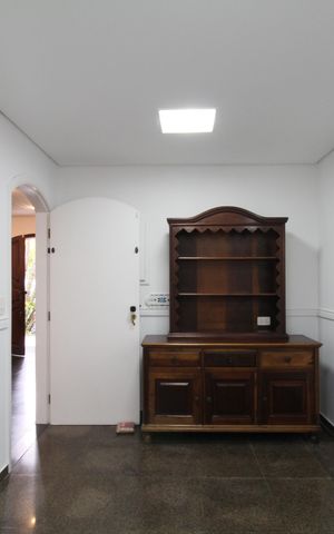 Casa à venda com 374m², 4 quartos e 5 vagasCozinha