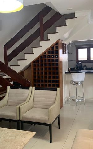 Casa de condomínio à venda com 396m², 3 quartos e 2 vagas Casa de condomínio à venda com 396m², 3 quartos e 2 vagasSala