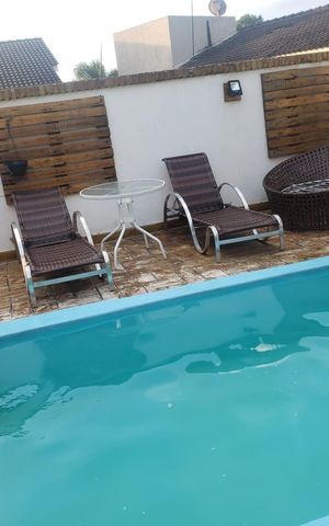 Casa de condomínio à venda com 396m², 3 quartos e 2 vagas Casa de condomínio à venda com 396m², 3 quartos e 2 vagasPiscina