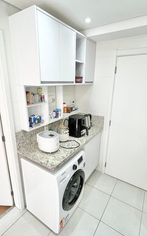Studio para alugar com 32m², 1 quarto e sem vaga Studio para alugar com 32m², 1 quarto e sem vagaSala/Cozinha