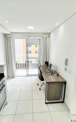 Studio para alugar com 32m², 1 quarto e sem vaga Studio para alugar com 32m², 1 quarto e sem vagaSala/Cozinha