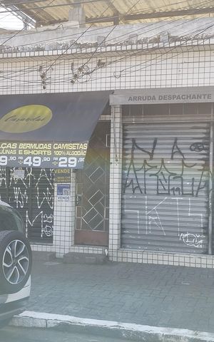 Casa à venda com 157m², 3 quartos e sem vaga Casa à venda com 157m², 3 quartos e sem vagaFachada