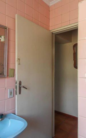 Casa à venda com 139m², 2 quartos e 2 vagasBanheiro