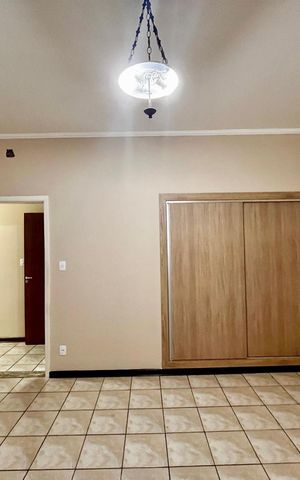 Casa à venda com 320m², 4 quartos e 3 vagas Casa à venda com 320m², 4 quartos e 3 vagasSala 3