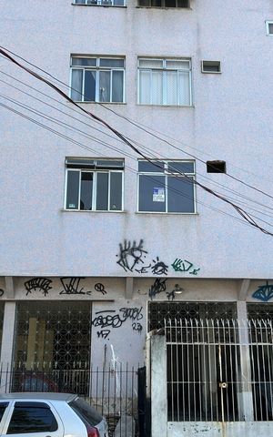 Apartamento para alugar com 70m², 2 quartos e 1 vagaFachada + plaquinha