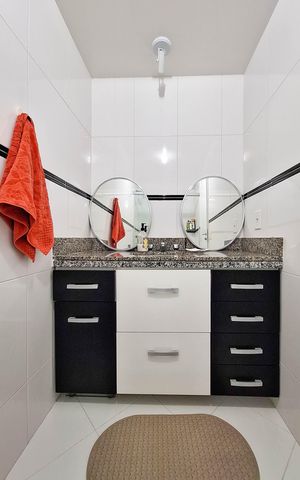 Apartamento à venda com 80m², 2 quartos e 1 vaga Apartamento à venda com 80m², 2 quartos e 1 vagaBanheiro da Suíte