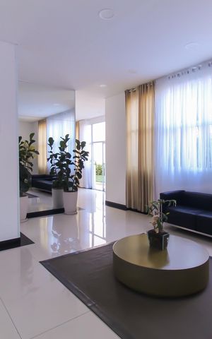 Apartamento à venda com 130m², 3 quartos e 3 vagas Apartamento à venda com 130m², 3 quartos e 3 vagasHall