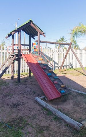 Casa de condomínio à venda com 92m², 3 quartos e 1 vaga Casa de condomínio à venda com 92m², 3 quartos e 1 vagaÁrea comum - Playground