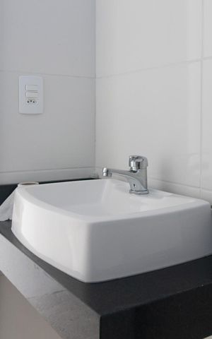 Casa de condomínio à venda com 92m², 3 quartos e 1 vaga Casa de condomínio à venda com 92m², 3 quartos e 1 vagaBanheiro Social