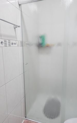 Casa à venda com 75m², 2 quartos e 2 vagas Casa à venda com 75m², 2 quartos e 2 vagasBanheiro 2