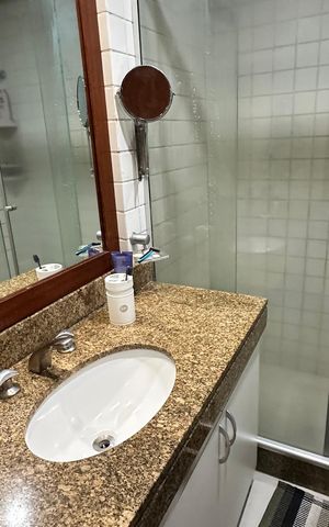 Apartamento à venda com 172m², 4 quartos e 2 vagasBanheiro da Suíte